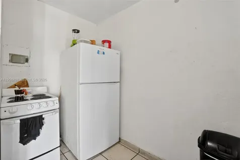 1736 NW 19th Street Miami FL 33125