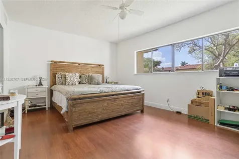 4713 N Pine Island Road Sunrise FL 33351