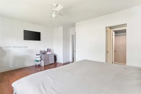 4713 N Pine Island Road Sunrise FL 33351