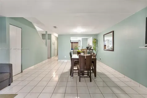 4713 N Pine Island Road Sunrise FL 33351