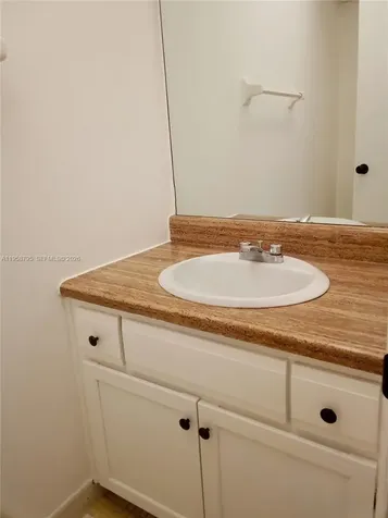 3720 Inverrary Drive Lauderhill FL 33319
