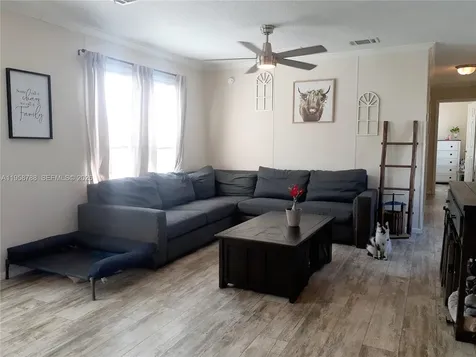 13331 SW 7th Place Davie FL 33325