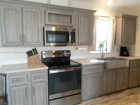 13331 SW 7th Place Davie FL 33325