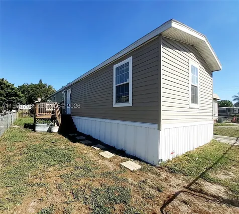 13331 SW 7th Place Davie FL 33325