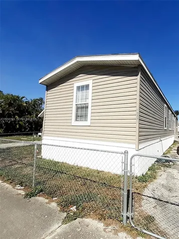 13331 SW 7th Place Davie FL 33325