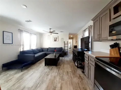 13331 SW 7th Place Davie FL 33325