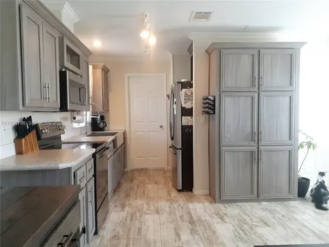13331 SW 7th Place Davie FL 33325
