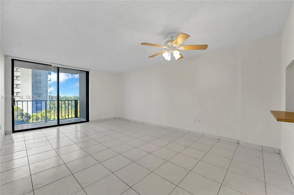 16751 NE 9th Avenue North Miami Beach FL 33162