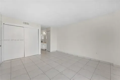 16751 NE 9th Avenue North Miami Beach FL 33162