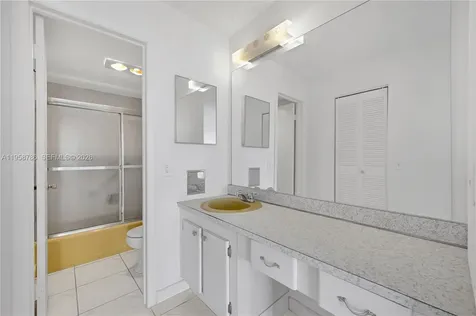 16751 NE 9th Avenue North Miami Beach FL 33162