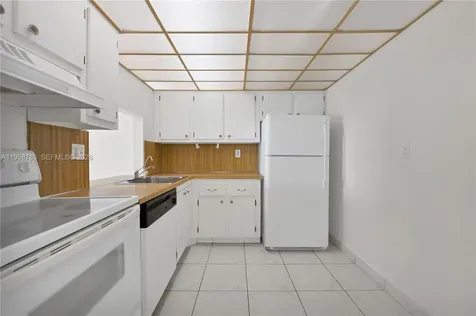 16751 NE 9th Avenue North Miami Beach FL 33162