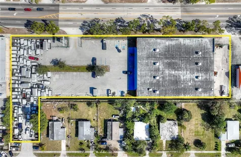3040 Fowler Street Fort Myers FL 33901