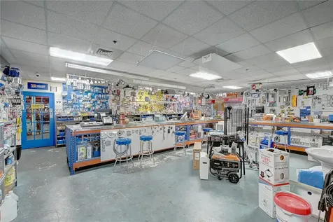 3040 Fowler Street Fort Myers FL 33901