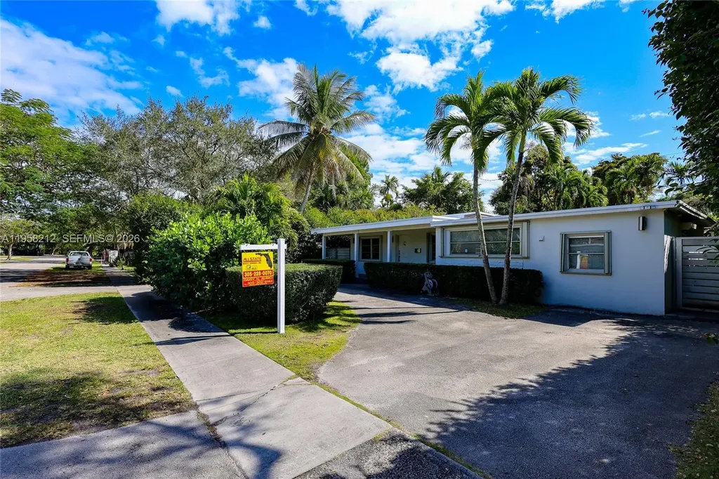6130 SW 46th Terrace Miami FL 33155