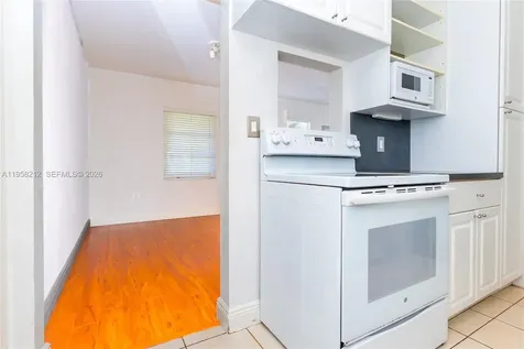 6130 SW 46th Terrace Miami FL 33155