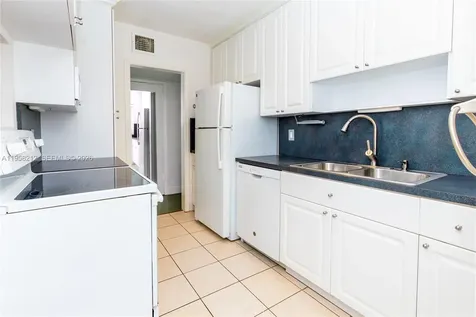 6130 SW 46th Terrace Miami FL 33155