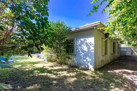6130 SW 46th Terrace Miami FL 33155