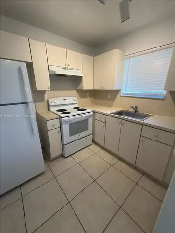930 NE 34th Avenue Homestead FL 33033