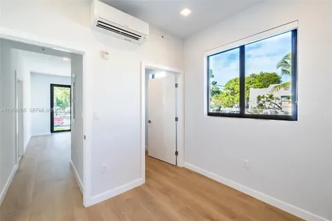 1376 SW 4th Street Miami FL 33135