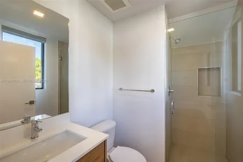 1376 SW 4th Street Miami FL 33135