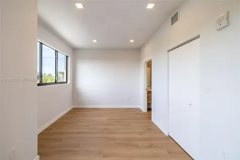 1376 SW 4th Street Miami FL 33135