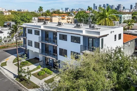 1376 SW 4th Street Miami FL 33135