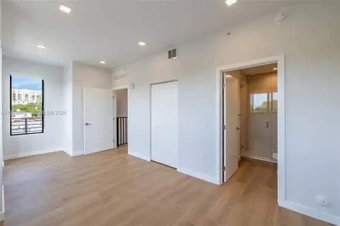 1376 SW 4th Street Miami FL 33135