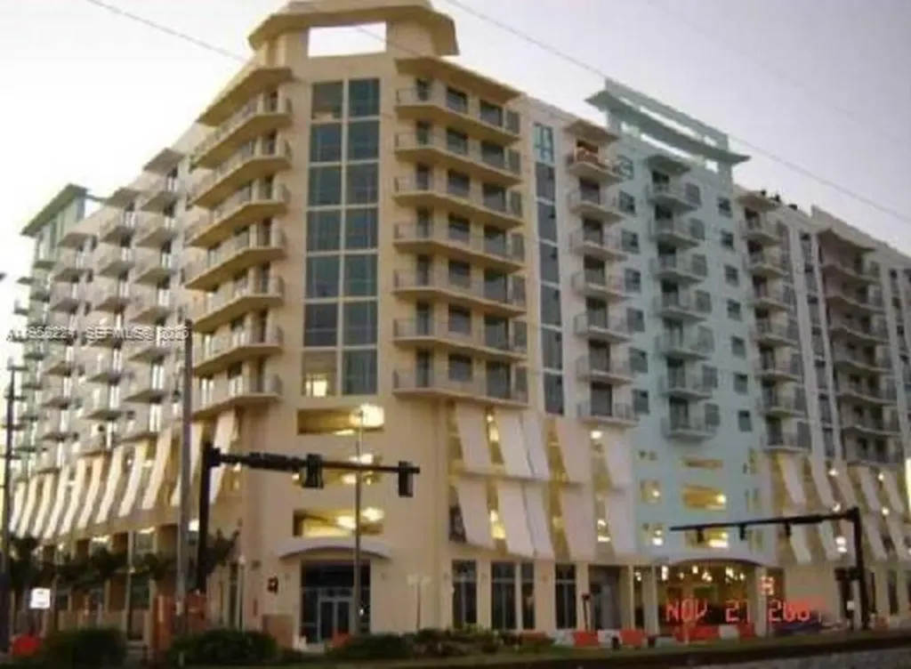 140 S Dixie Highway Hollywood FL 33020