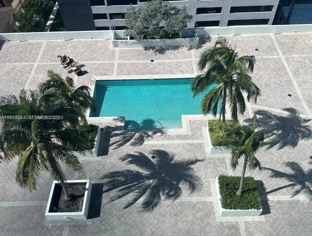 140 S Dixie Highway Hollywood FL 33020