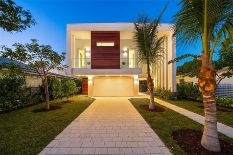 1161 Stillwater Drive Miami Beach FL 33141