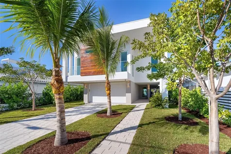 1161 Stillwater Drive Miami Beach FL 33141
