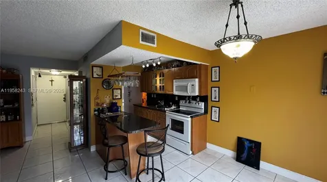 9301 SW 4th Street Miami FL 33174