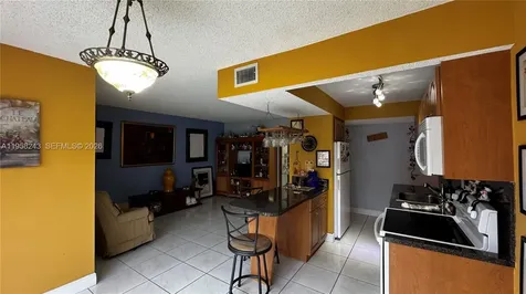 9301 SW 4th Street Miami FL 33174