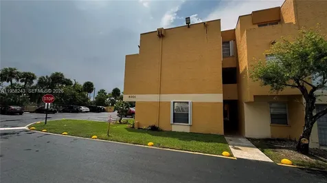 9301 SW 4th Street Miami FL 33174