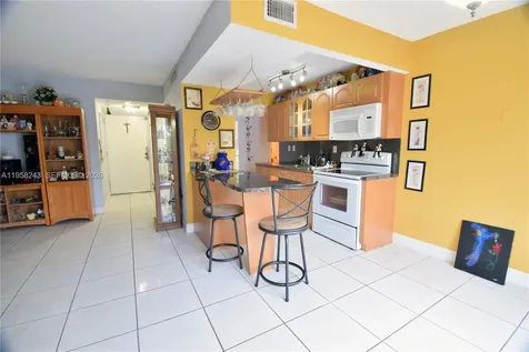 9301 SW 4th Street Miami FL 33174