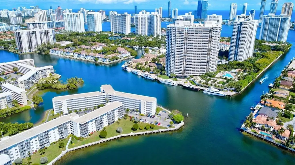 3030 Marcos Drive Aventura FL 33160