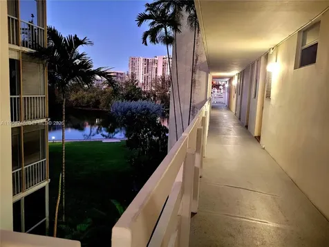 3030 Marcos Drive Aventura FL 33160
