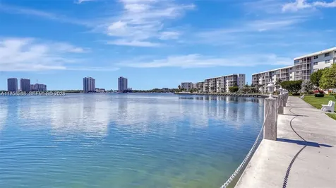 3030 Marcos Drive Aventura FL 33160