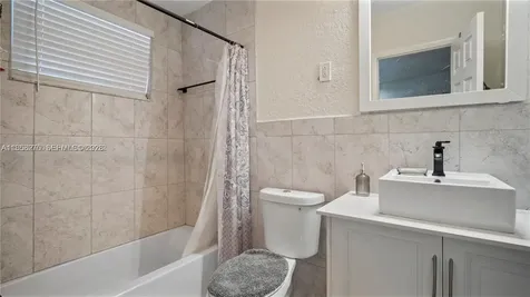 19458 NW 28th Place Miami Gardens FL 33056