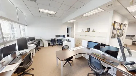 175 SW 7th Street Miami FL 33130
