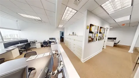 175 SW 7th Street Miami FL 33130