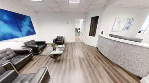 175 SW 7th Street Miami FL 33130
