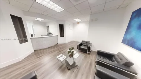 175 SW 7th Street Miami FL 33130