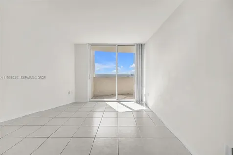 19501 W Country Club Drive Aventura FL 33180