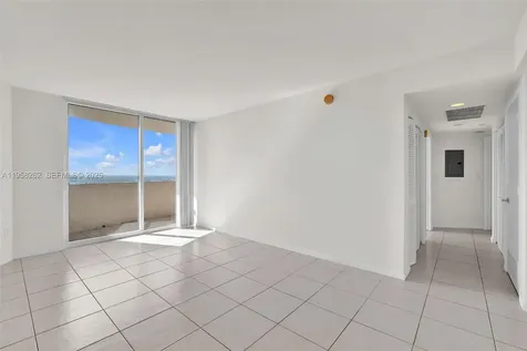19501 W Country Club Drive Aventura FL 33180