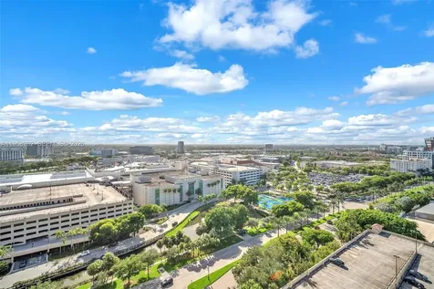 19501 W Country Club Drive Aventura FL 33180