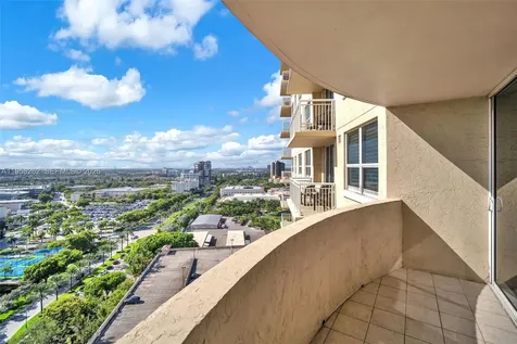 19501 W Country Club Drive Aventura FL 33180