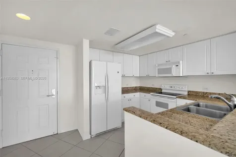 19501 W Country Club Drive Aventura FL 33180