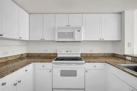 19501 W Country Club Drive Aventura FL 33180