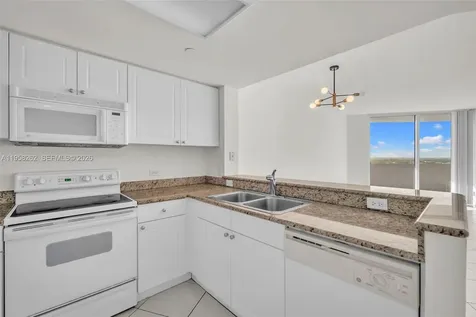 19501 W Country Club Drive Aventura FL 33180